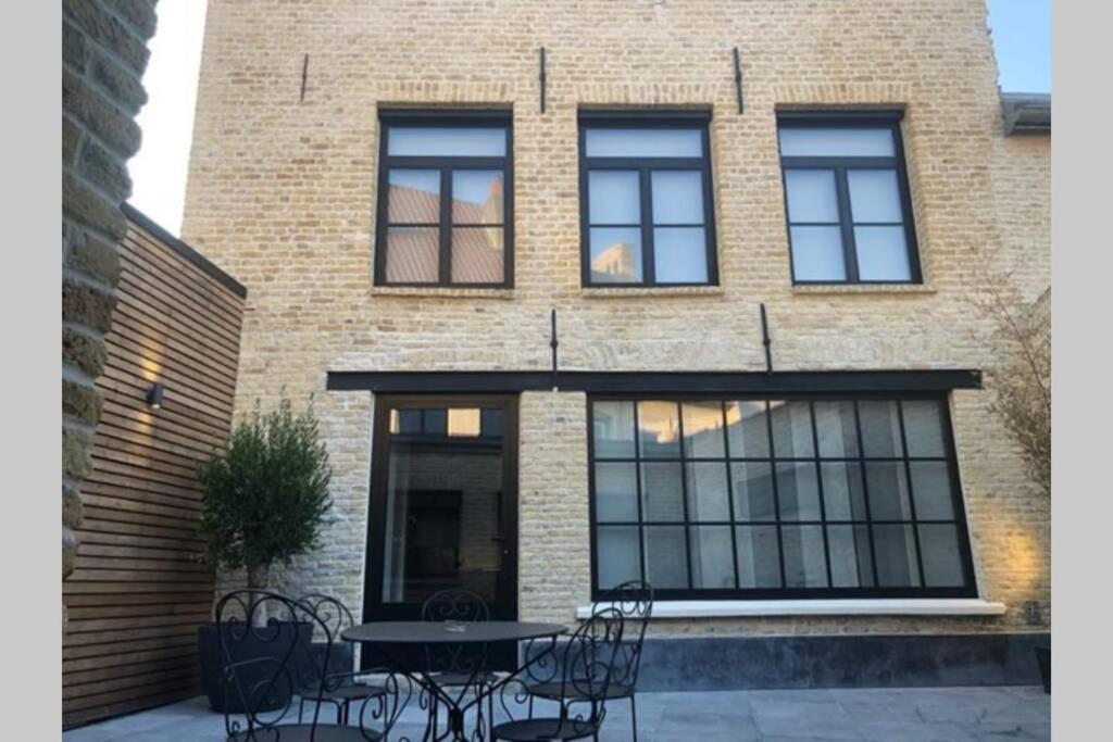 Les Chambres Berguoises Duplex Calme Au Coeur De Bergues Eksteriør bilde